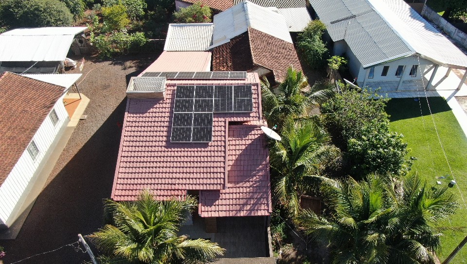 Bandeira vermelha segue em julho: entenda a cobrança extra e como a energia solar pode ser a saída para economizar - Bionova Energia Solar: Líder em Soluções Fotovoltaicas no Brasil
